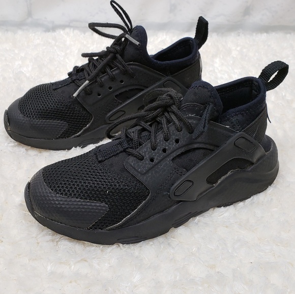 black huaraches preschool